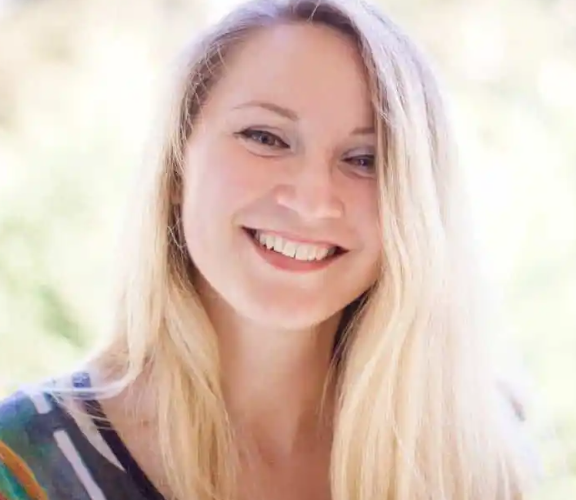 Anastasia Blogger – Pinterest SEO Traffic Secrets Course